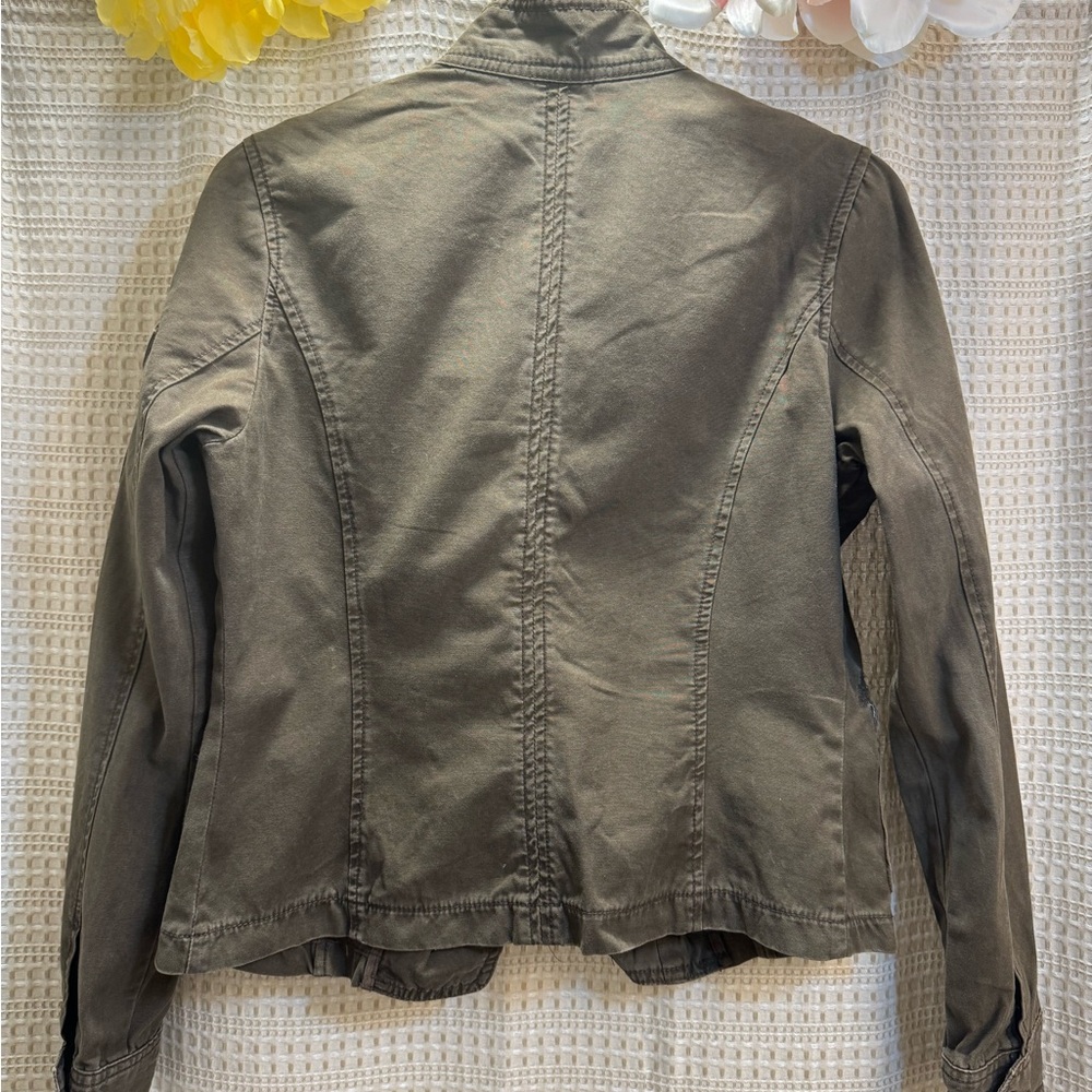 Women's Olive Utility Jacket - Picture 9 of 9